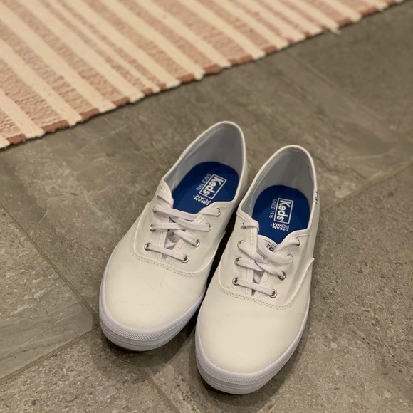 Keds Shoes - Keds Chillax White Canvas Slip-On Sneakers NWOT Keds Shoes - Keds Chillax White Canvas Slip-On Sneakers NWOT